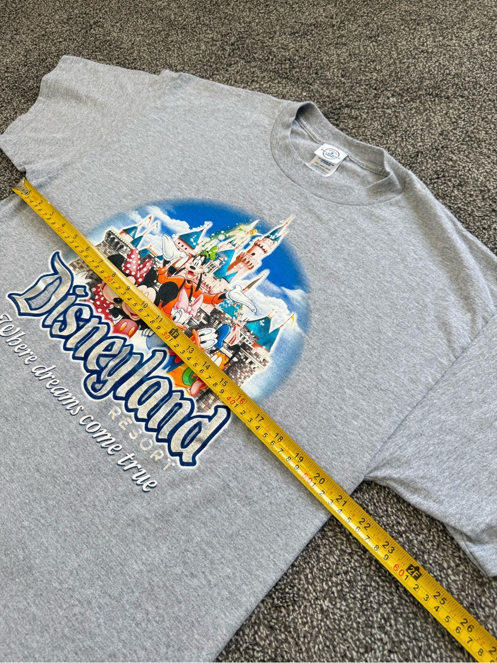 Disneyland T-shirt - Picture 8 of 8